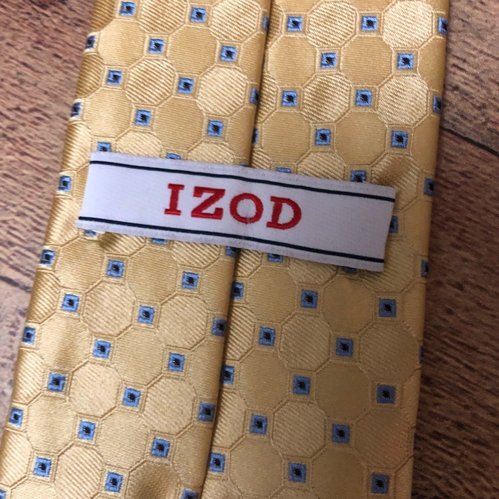 IZOD tie - yellow - Picture 5 of 5